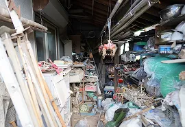 廃屋・ゴミ屋敷